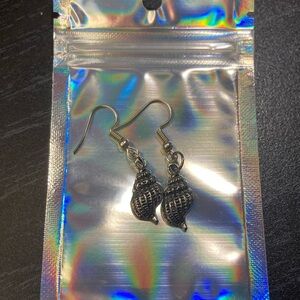 Cute shell silver earrings🐚